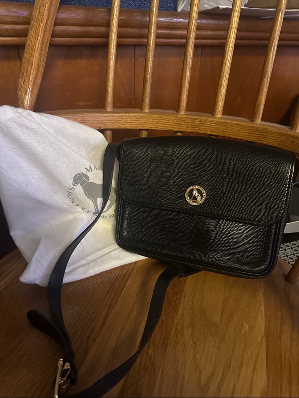 Francois Marot made in Paris Vintage Black Leather Crossbody
-price is firm - Picture 7 of 12